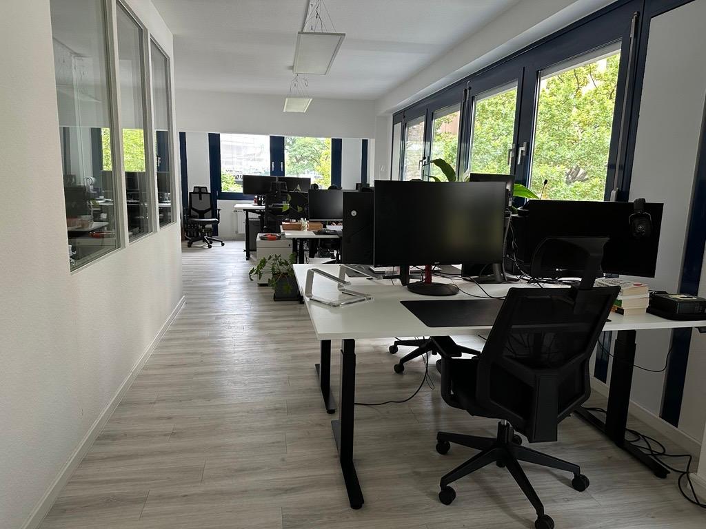 Büroszene bei fpi eVIT